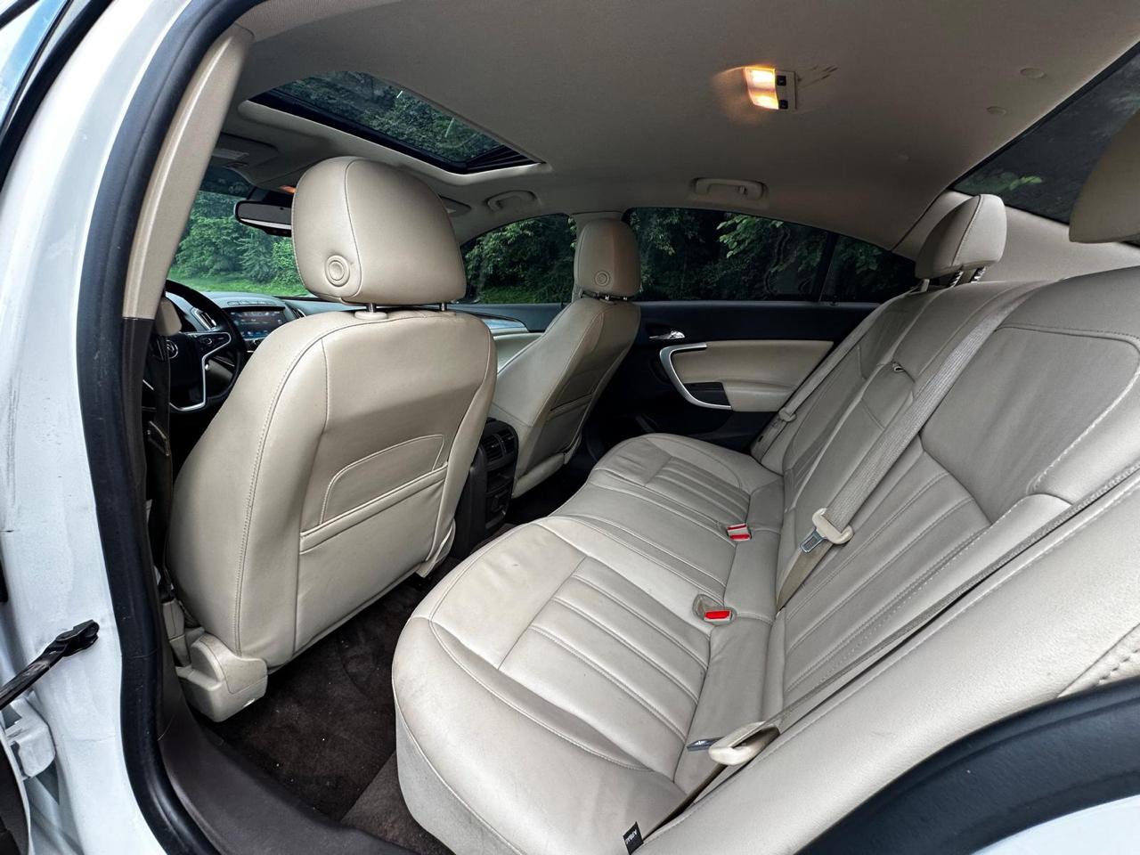 Buick Regal 4dr Sdn Premium II FWD 2016