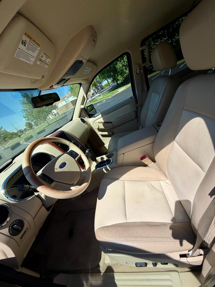 Ford Explorer 4dr 114" WB 4.0L Eddie Bauer 4WD 2006
