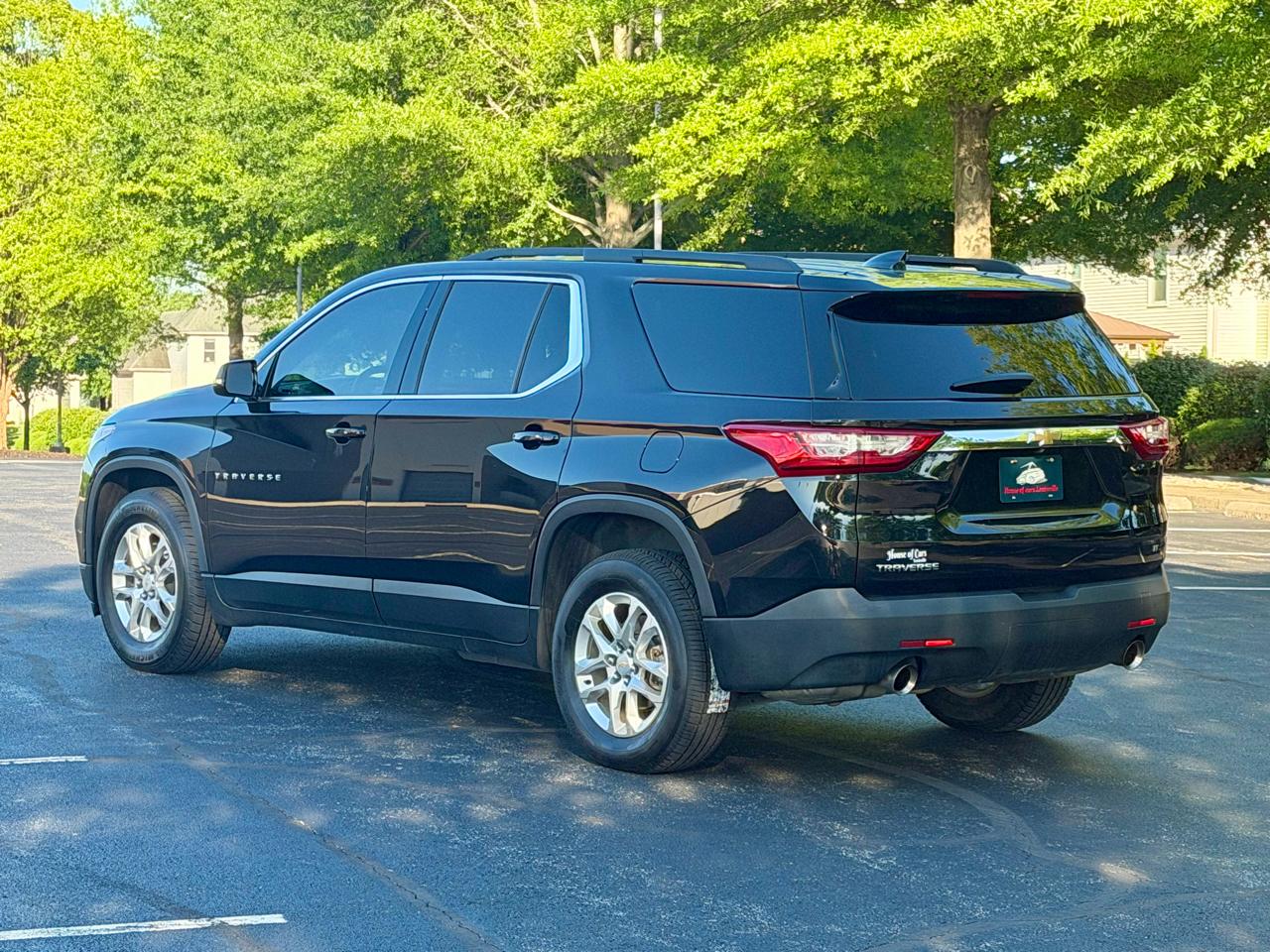 Chevrolet Traverse FWD 4dr LT Cloth w/1LT 2021