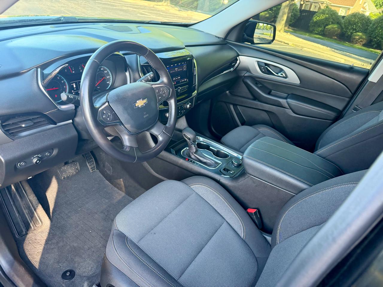 Chevrolet Traverse FWD 4dr LT Cloth w/1LT 2021