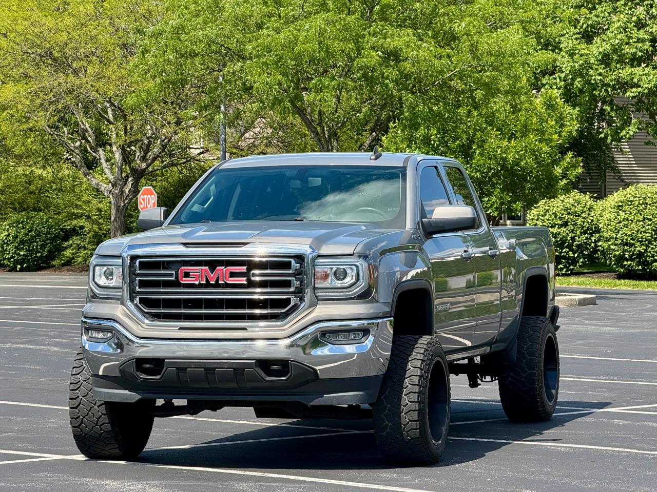 GMC Sierra 1500 4WD Double Cab 143.5" SLE 2017