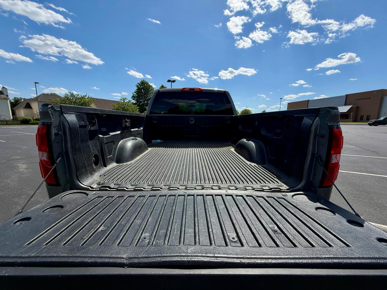 GMC Sierra 1500 4WD Double Cab 143.5" SLE 2017