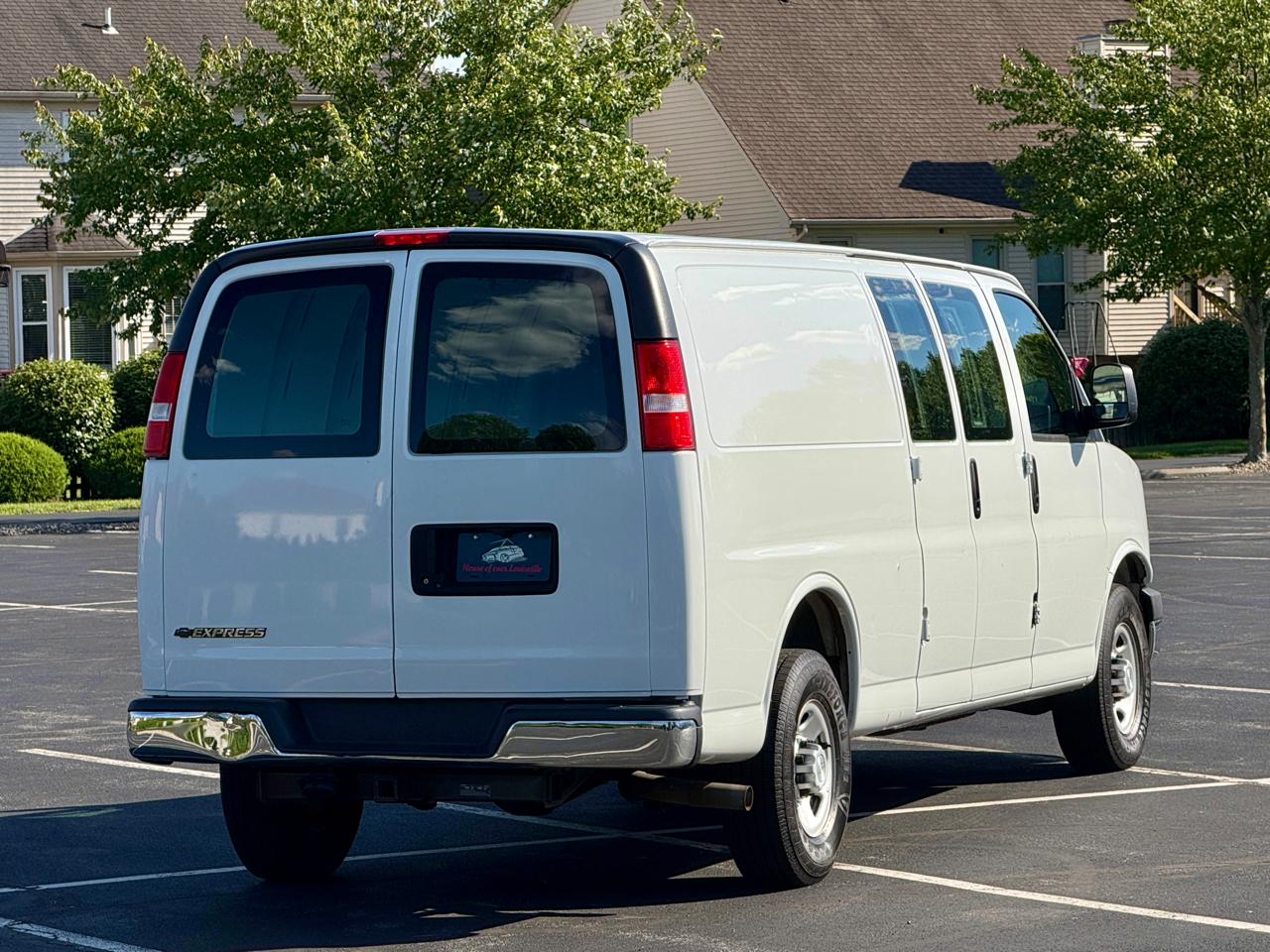 Chevrolet Express Cargo Van RWD 2500 155" 2018