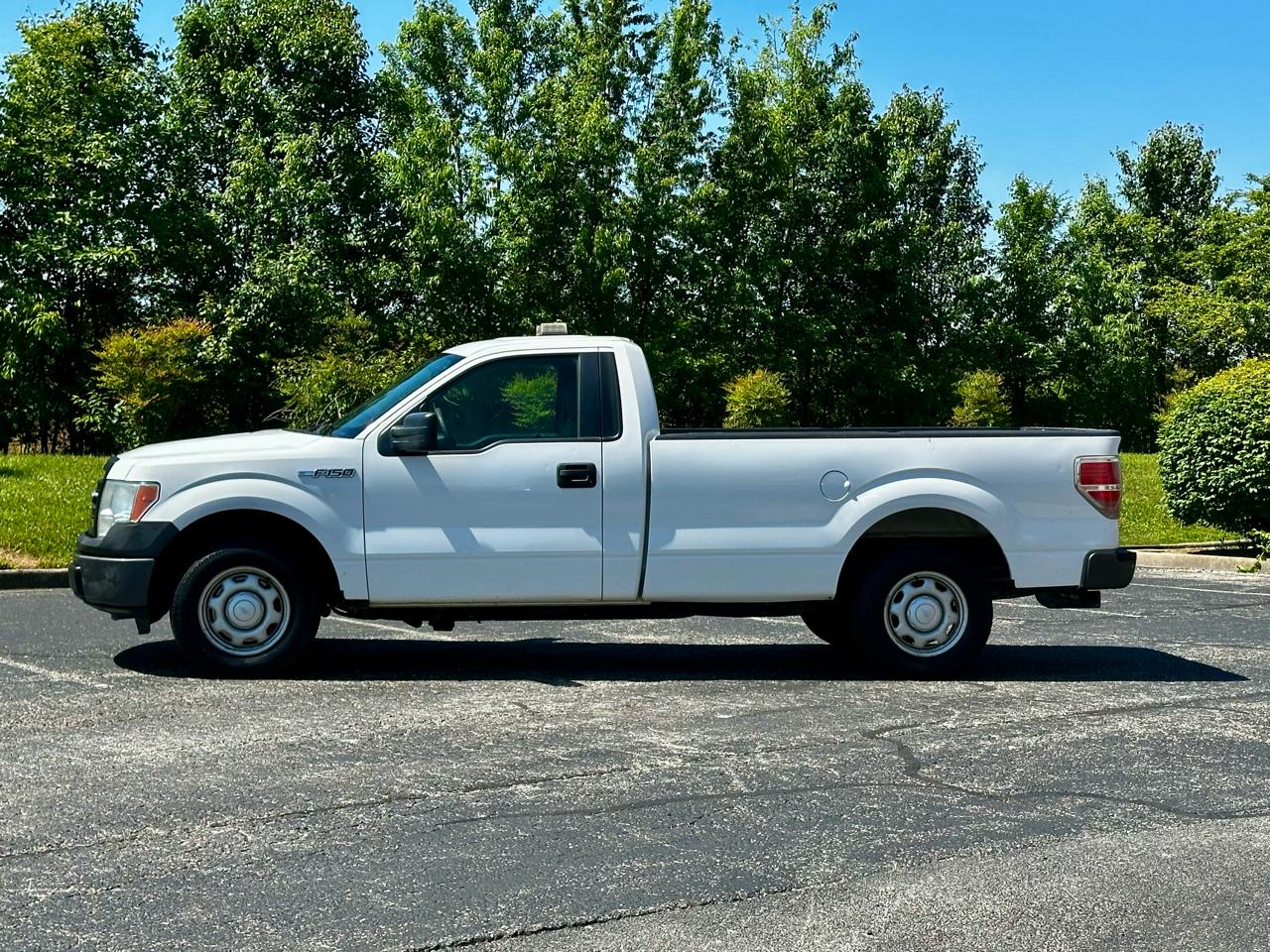 Ford F-150 2WD Reg Cab 126" XLT 2013