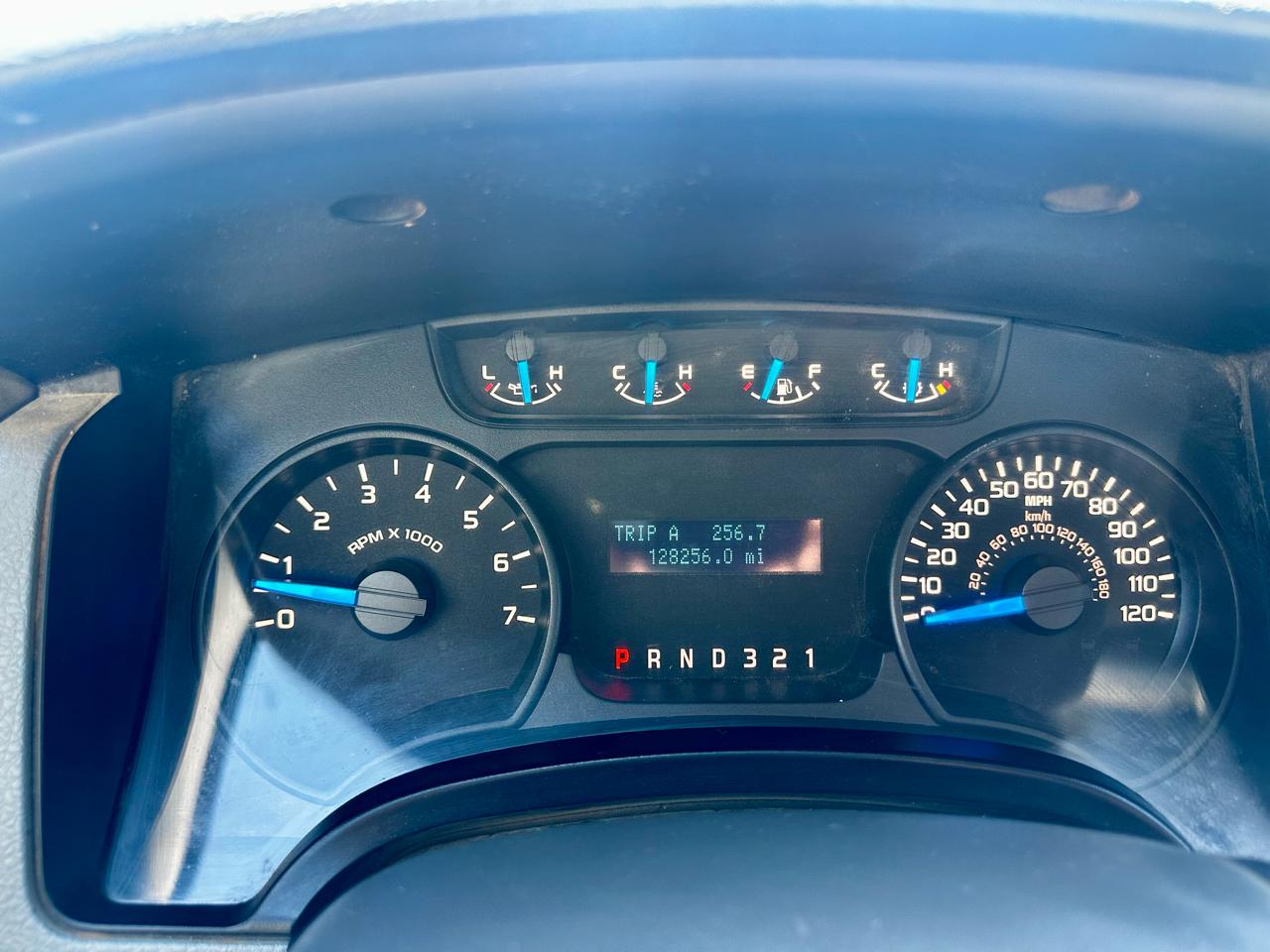 Ford F-150 2WD Reg Cab 126" XLT 2013