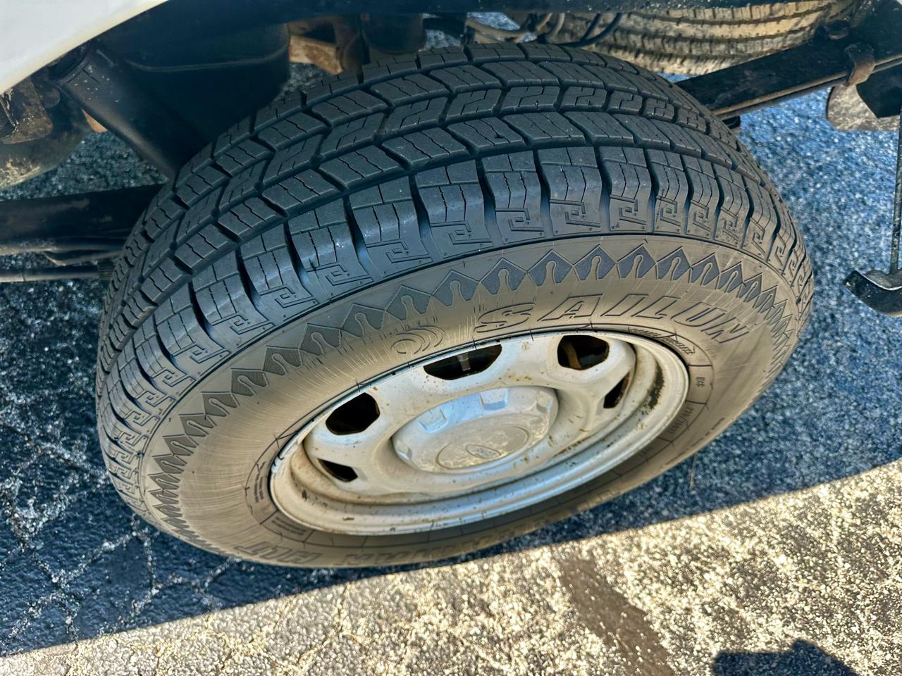 Ford F-150 2WD Reg Cab 126" XLT 2013