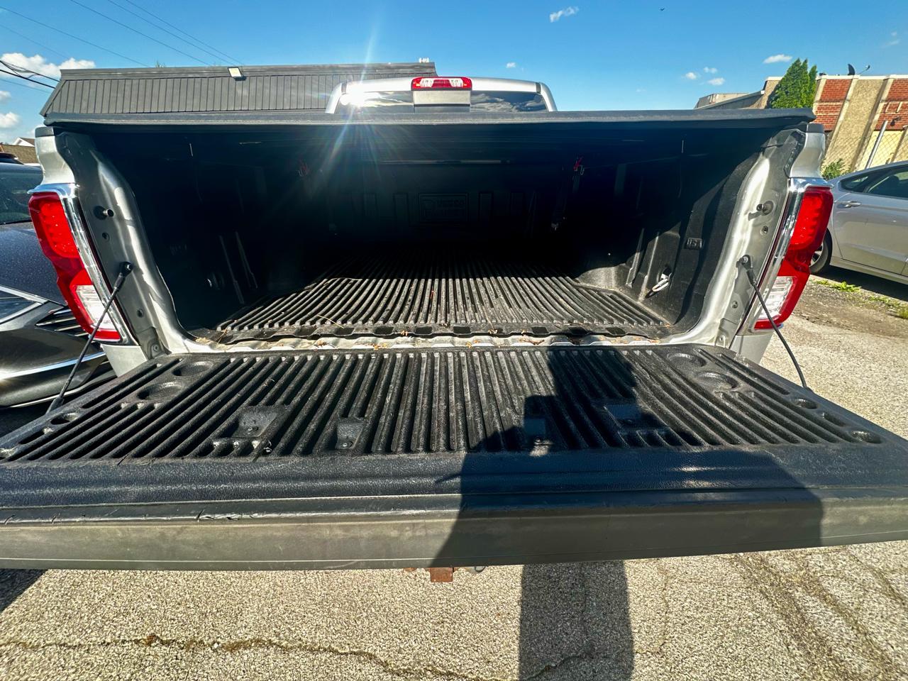Chevrolet Silverado 1500 4WD Crew Cab 143.5" LTZ w/1LZ 2018