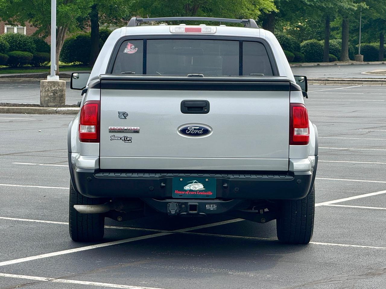 Ford Explorer Sport Trac RWD 4dr XLT 2010