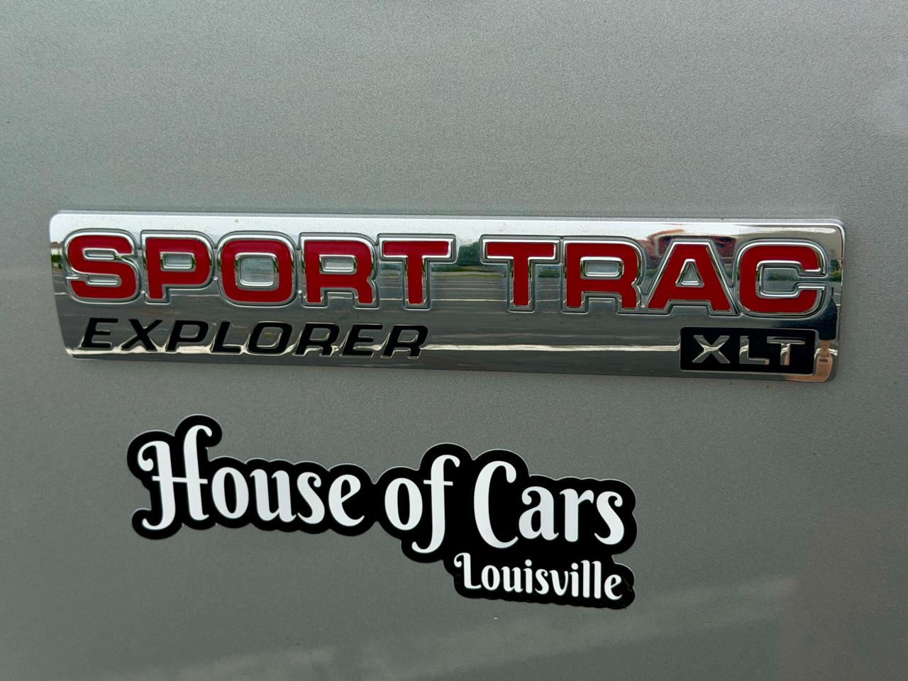 Ford Explorer Sport Trac RWD 4dr XLT 2010