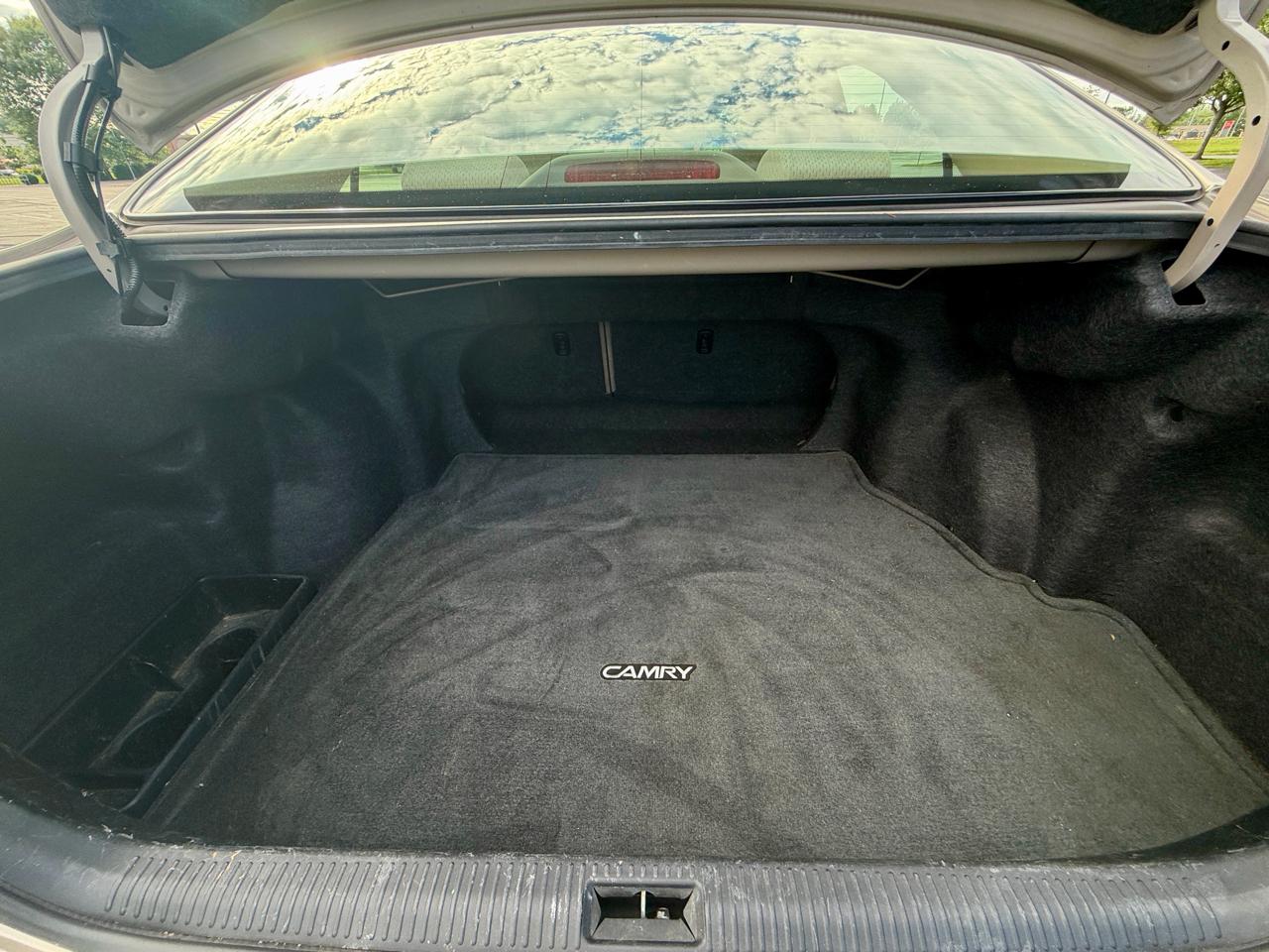 Toyota Camry 4dr Sdn LE Auto 2003