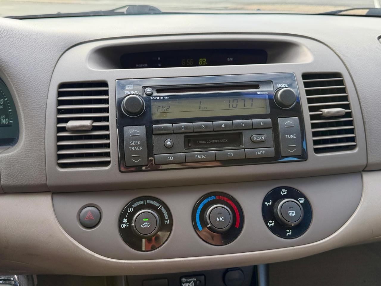 Toyota Camry 4dr Sdn LE Auto 2003