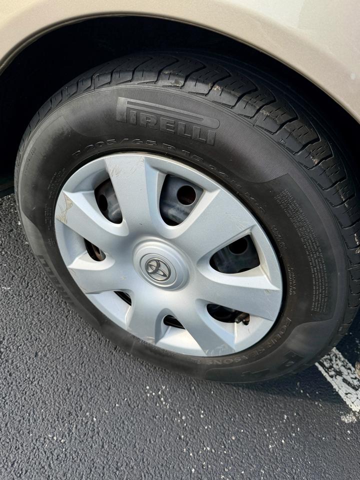 Toyota Camry 4dr Sdn LE Auto 2003