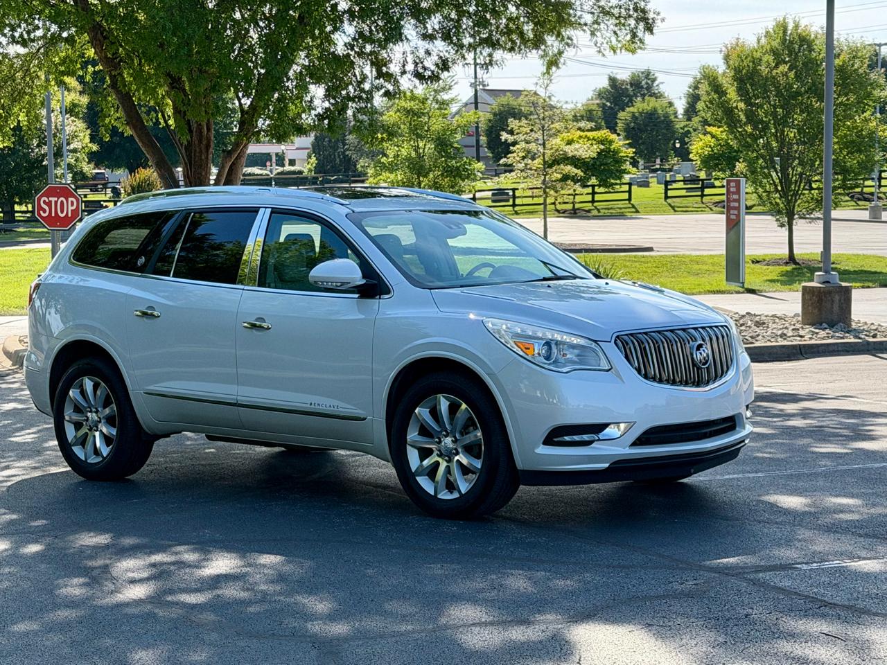 Buick Enclave FWD 4dr Premium 2016