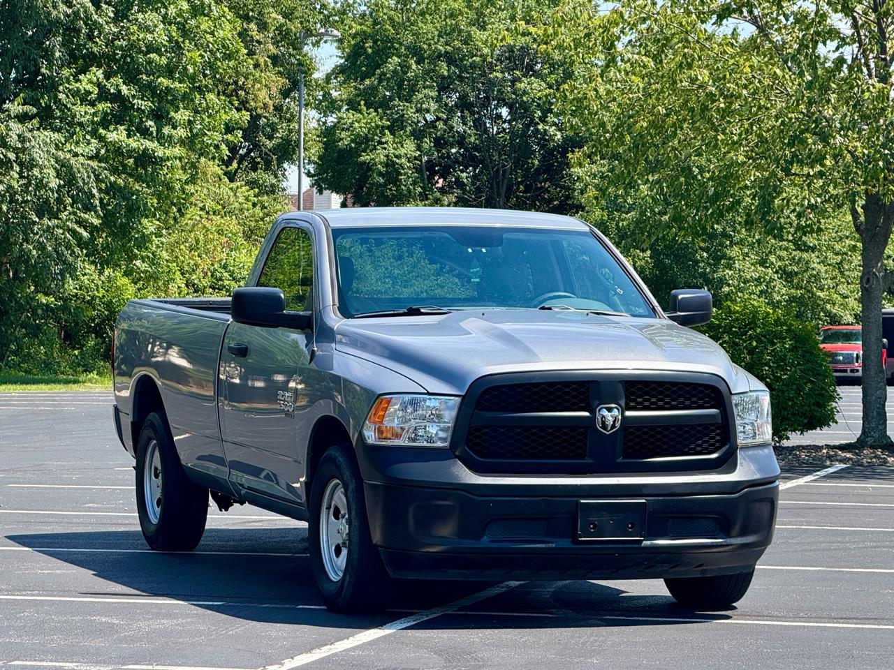 RAM 1500 Classic Tradesman 4x2 Reg Cab 8' Box 2019