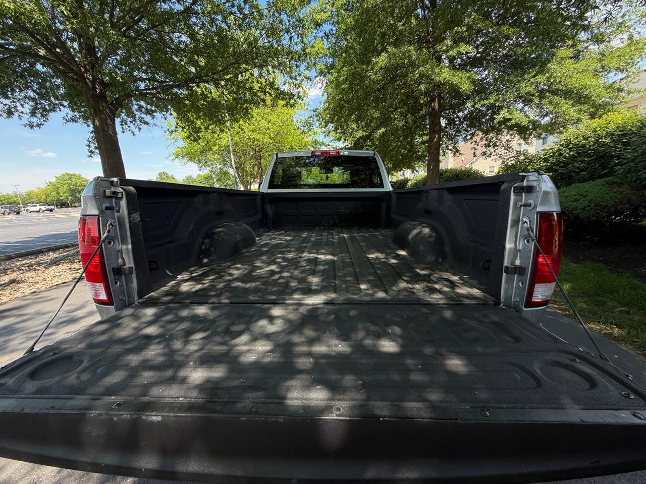 RAM 1500 Classic Tradesman 4x2 Reg Cab 8' Box 2019