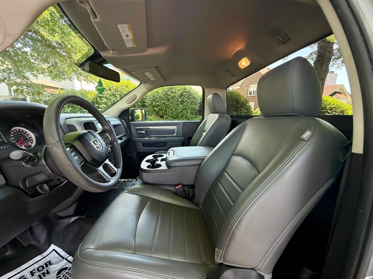 RAM 1500 Classic Tradesman 4x2 Reg Cab 8' Box 2019