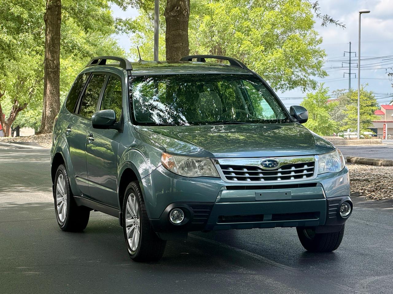 Subaru Forester 4dr Auto 2.5X Premium 2013