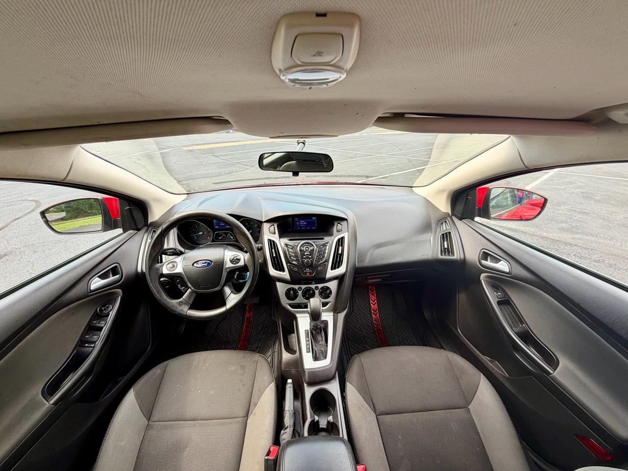 Ford Focus 5dr HB SE 2014