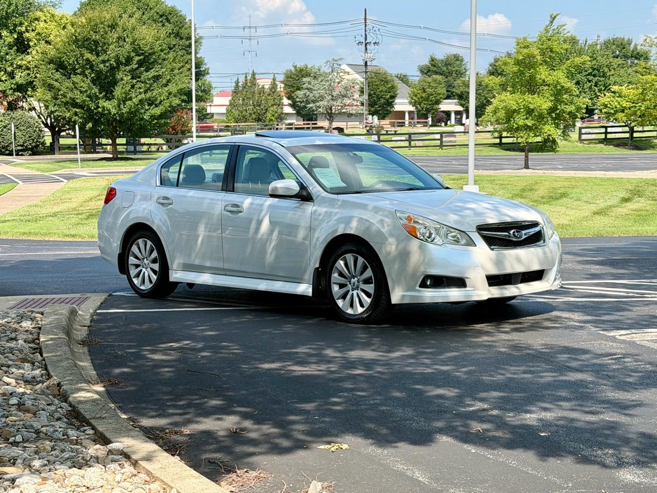 Subaru Legacy 4dr Sdn H4 Auto 2.5i Ltd Pwr Moon 2011