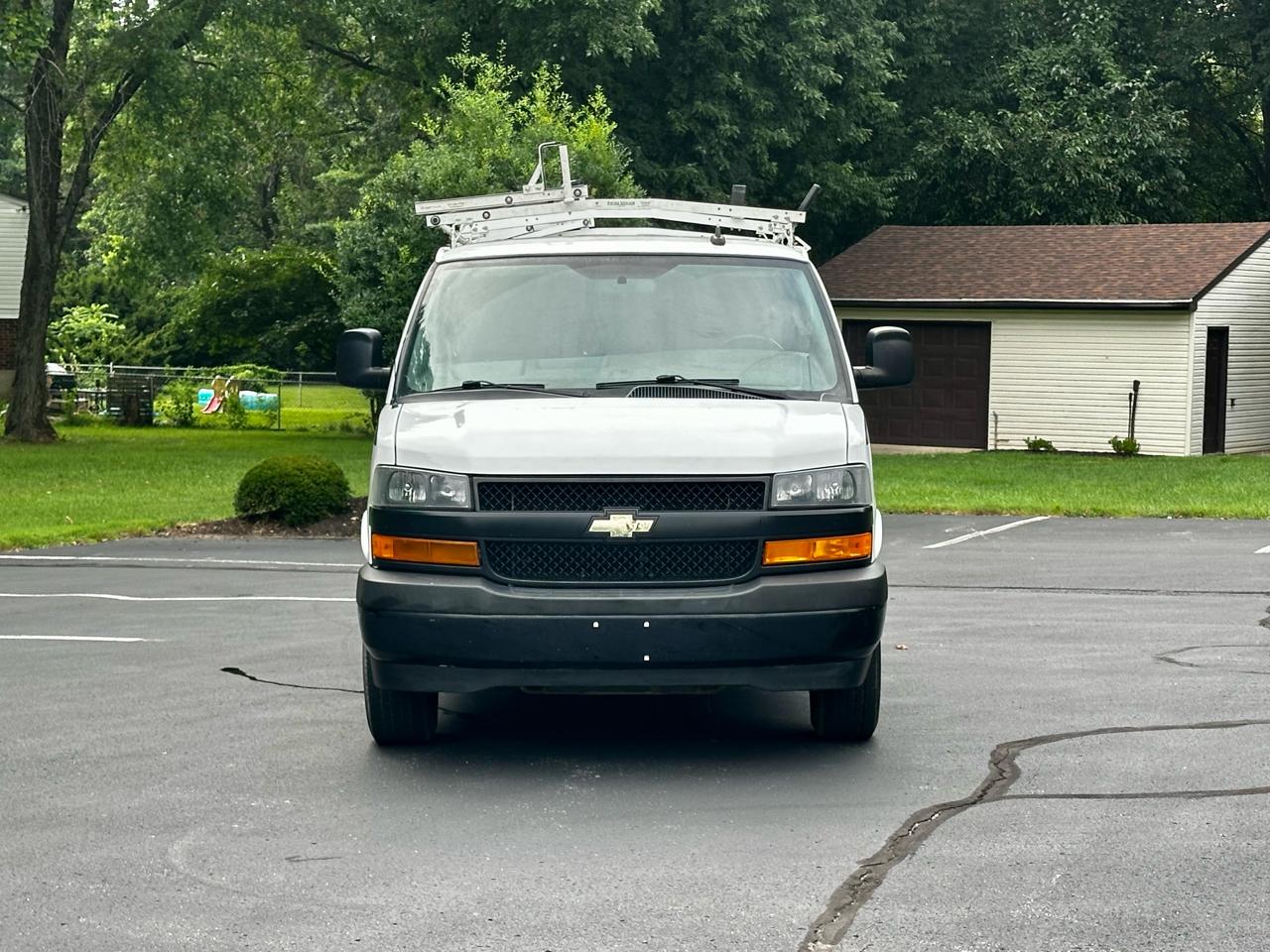 Chevrolet Express Cargo Van RWD 3500 135" 2019