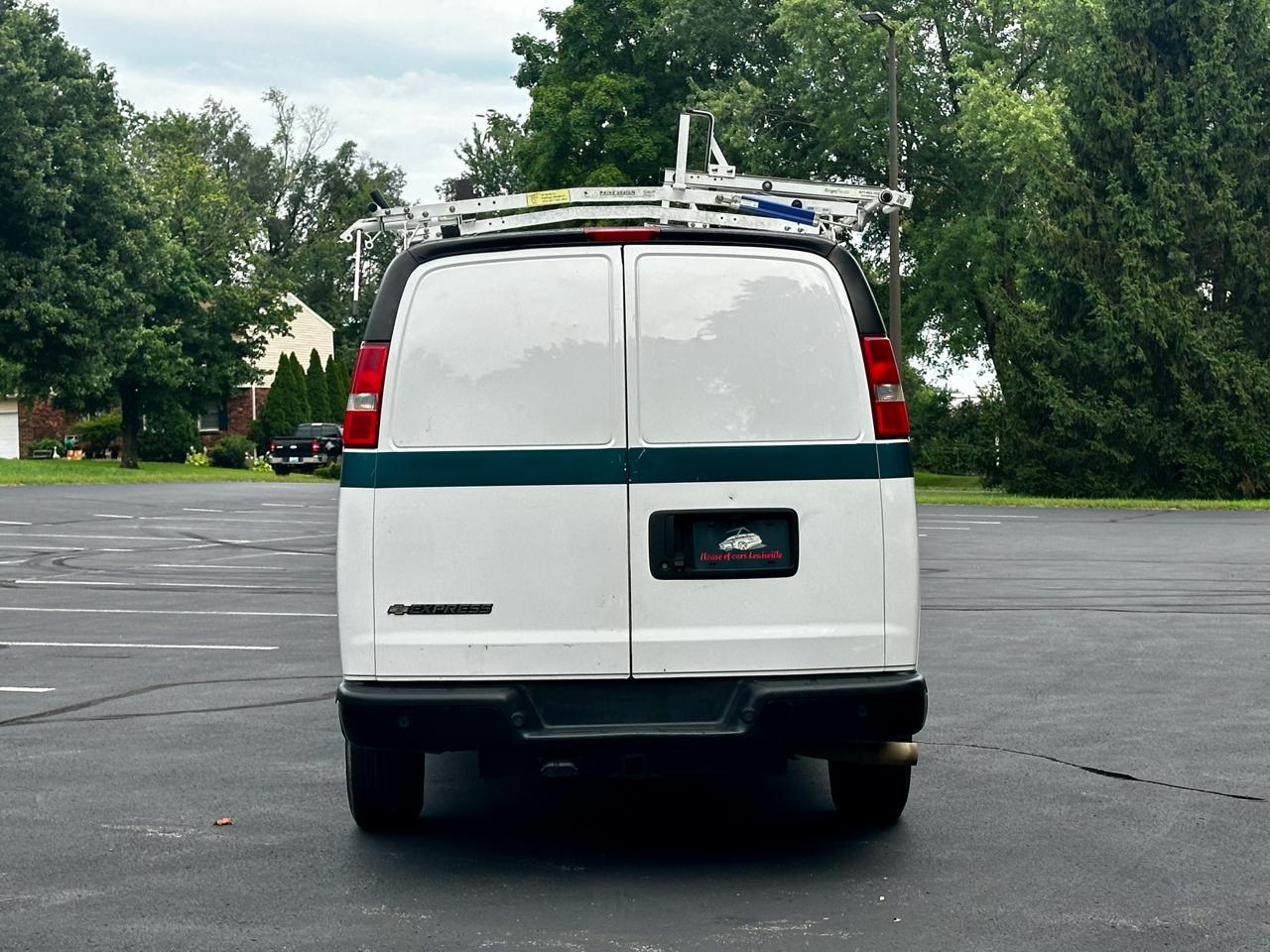 Chevrolet Express Cargo Van RWD 3500 135" 2019