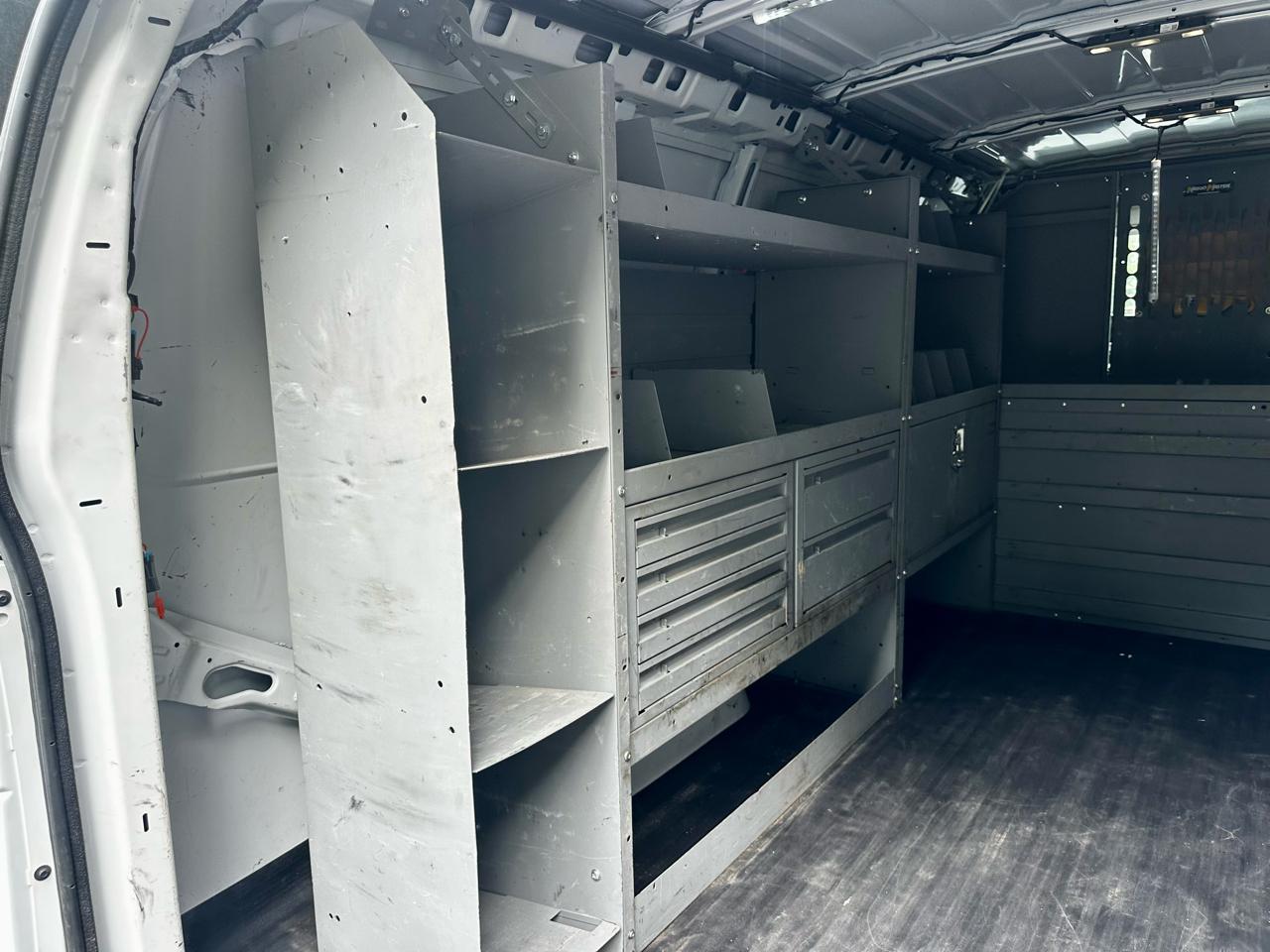 Chevrolet Express Cargo Van RWD 3500 135" 2019