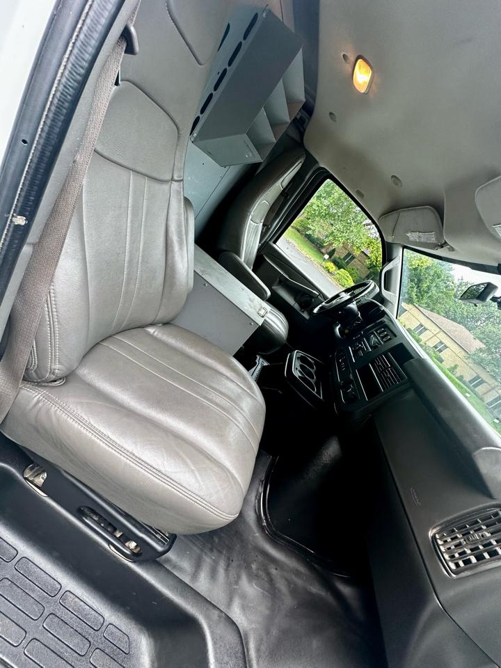 Chevrolet Express Cargo Van RWD 3500 135" 2019