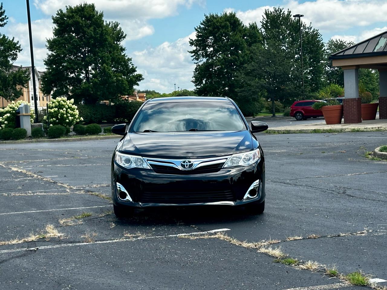 Toyota Camry 4dr Sdn I4 Auto XLE (Natl) 2013