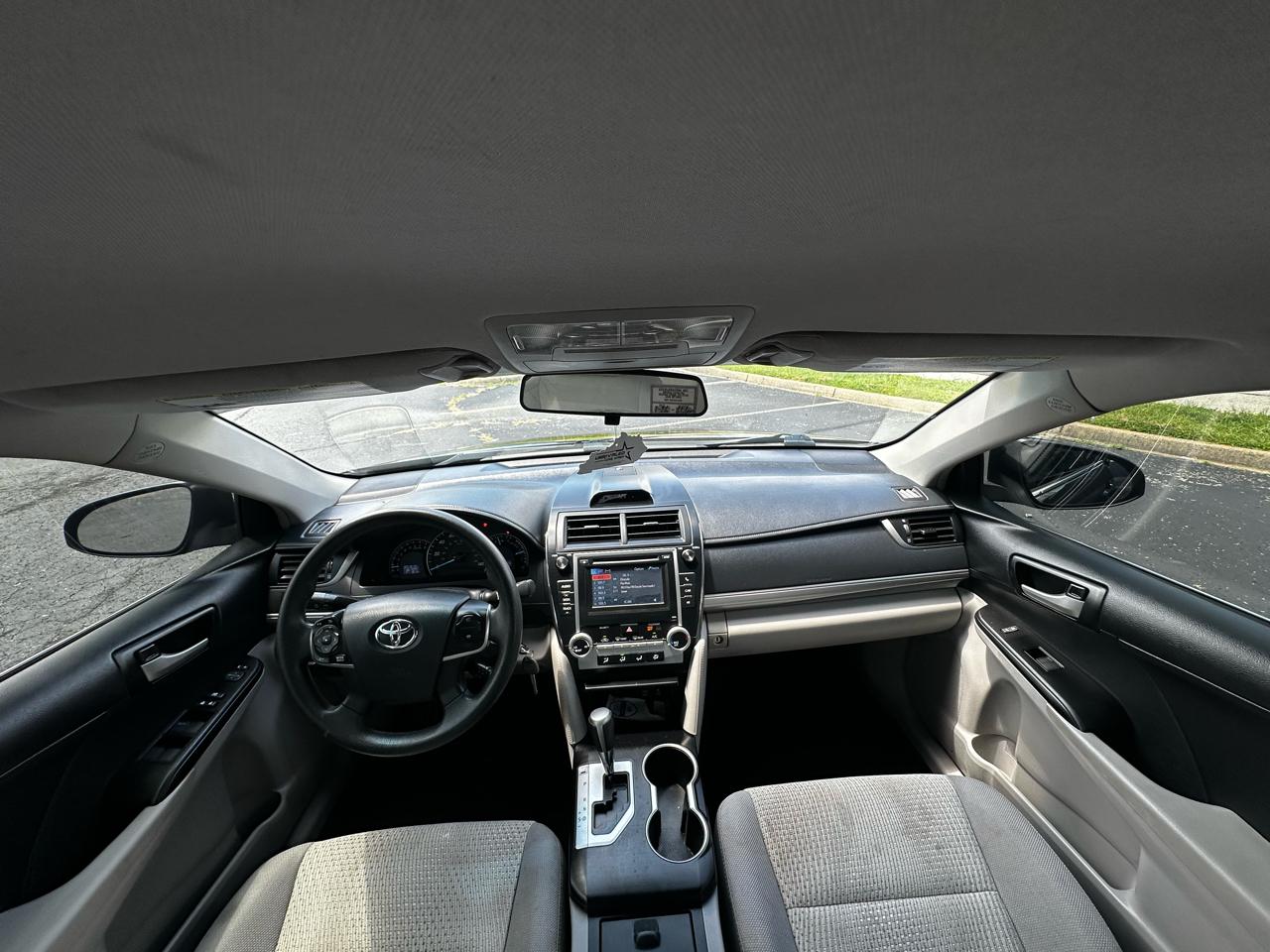 Toyota Camry 4dr Sdn I4 Auto XLE (Natl) 2013