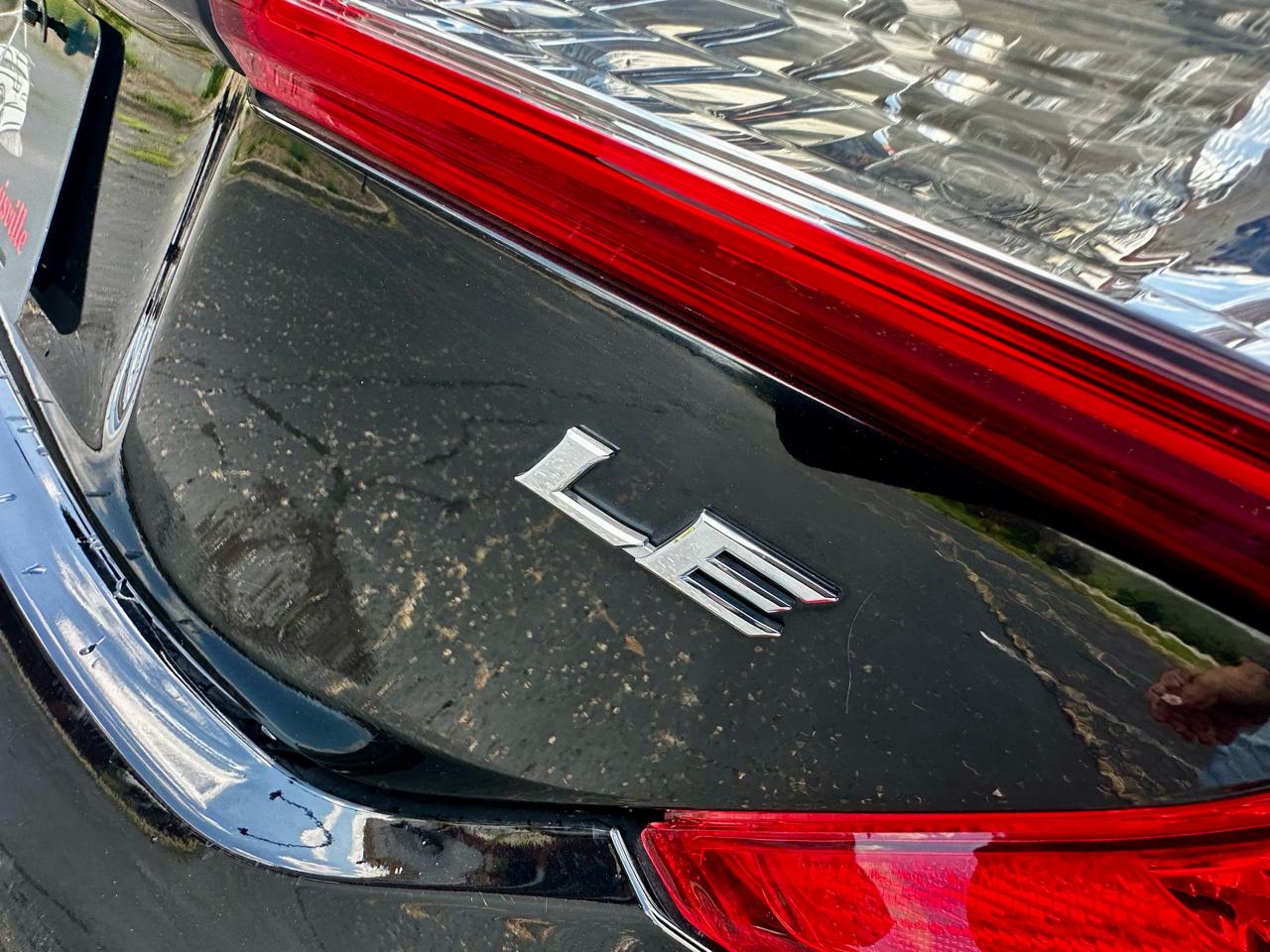 Toyota Camry 4dr Sdn I4 Auto XLE (Natl) 2013