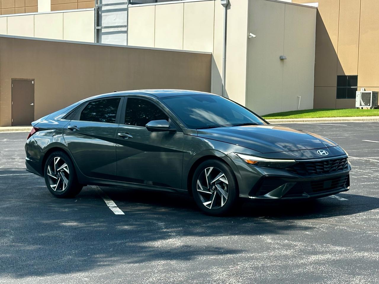 Hyundai Elantra Limited IVT 2024