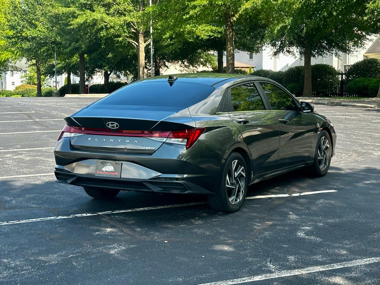 Hyundai Elantra Limited IVT 2024