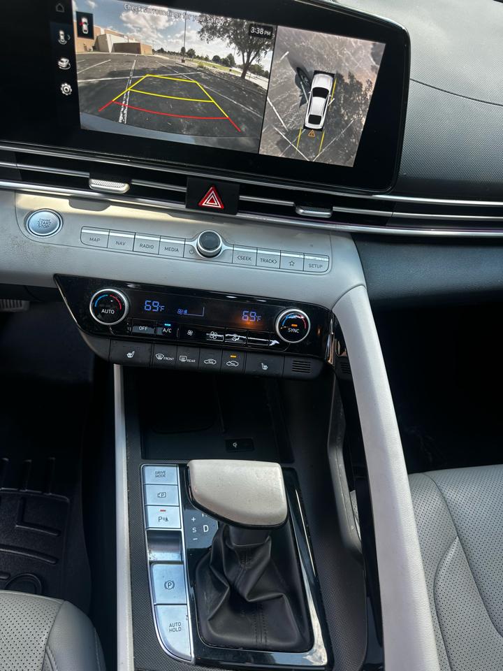 Hyundai Elantra Limited IVT 2024