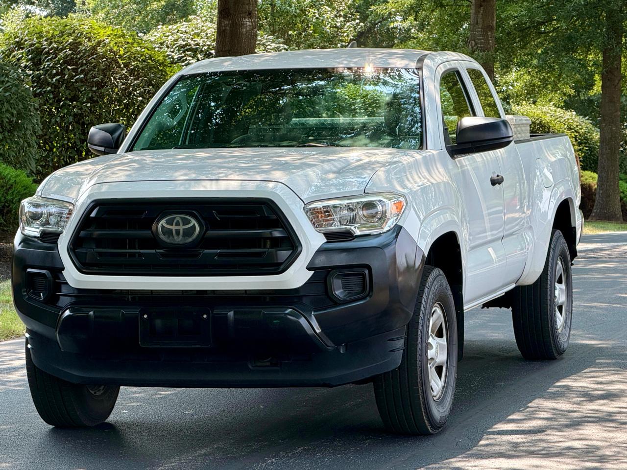Toyota Tacoma SR5 Access Cab 6' Bed I4 4x2 AT (Natl) 2018
