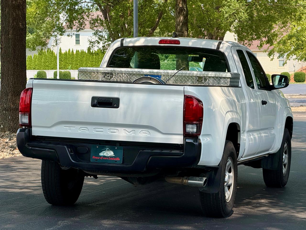 Toyota Tacoma SR5 Access Cab 6' Bed I4 4x2 AT (Natl) 2018