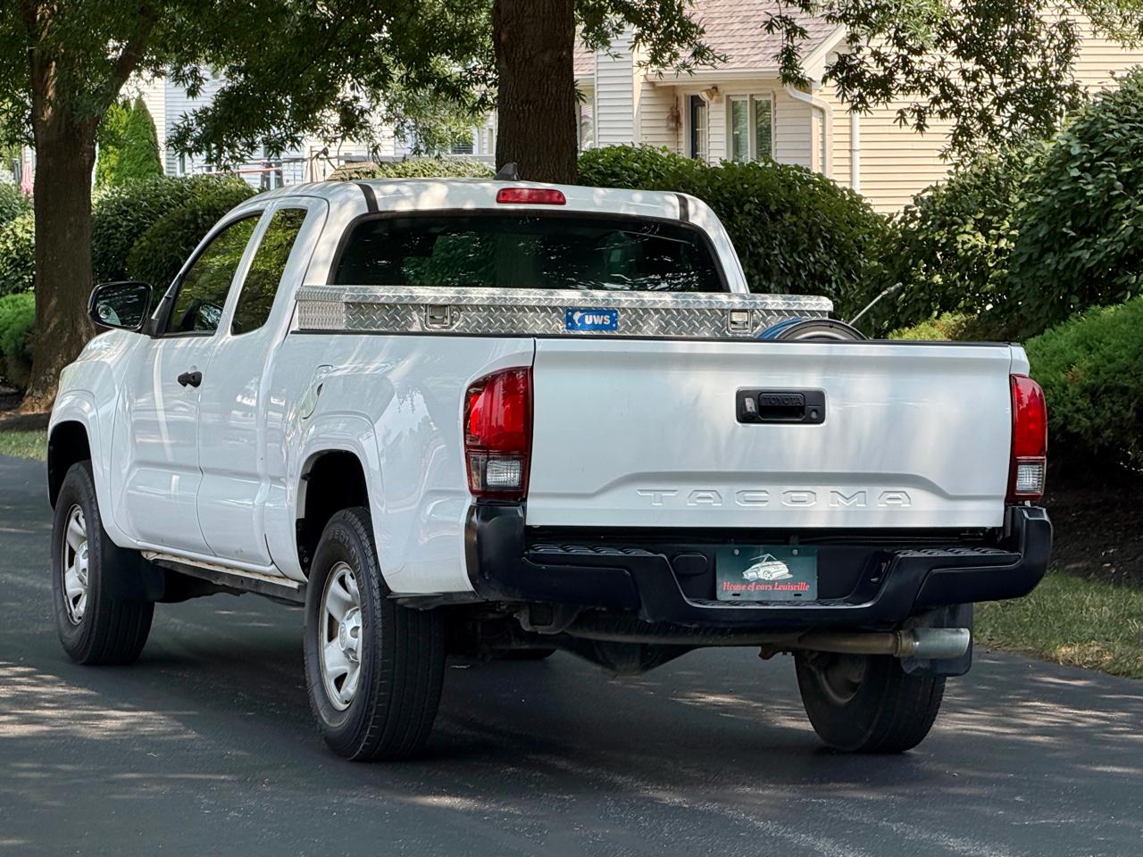 Toyota Tacoma SR5 Access Cab 6' Bed I4 4x2 AT (Natl) 2018