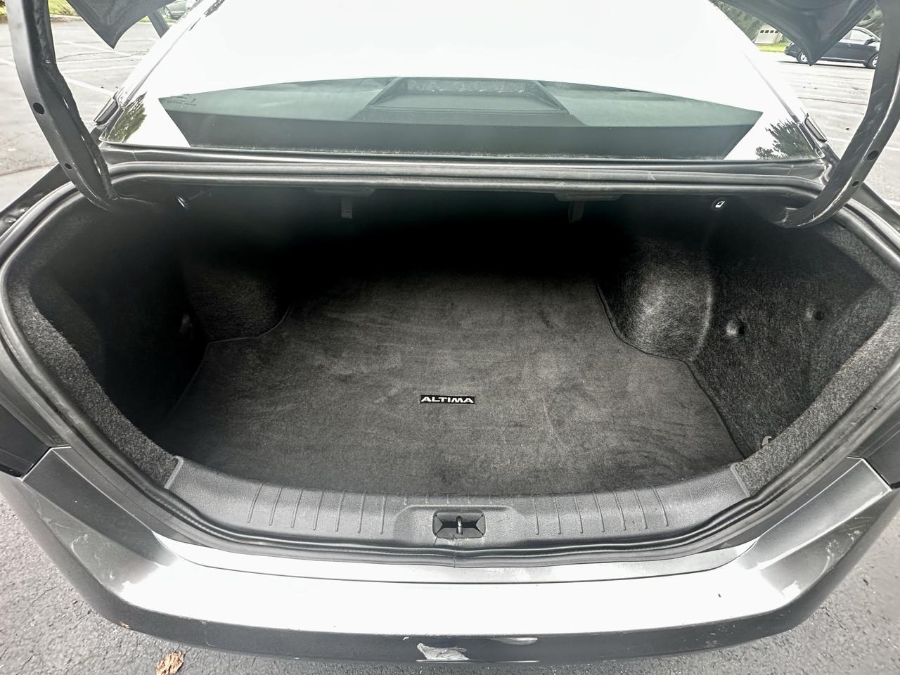 Nissan Altima SV FWD 2025