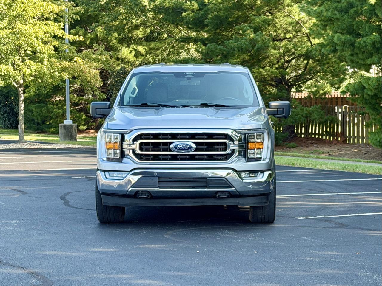 Ford F-150 4WD SuperCrew 150" XLT 2022