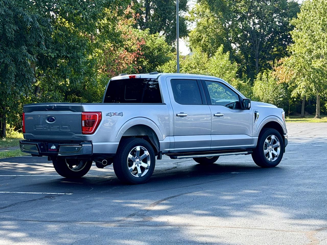 Ford F-150 4WD SuperCrew 150" XLT 2022