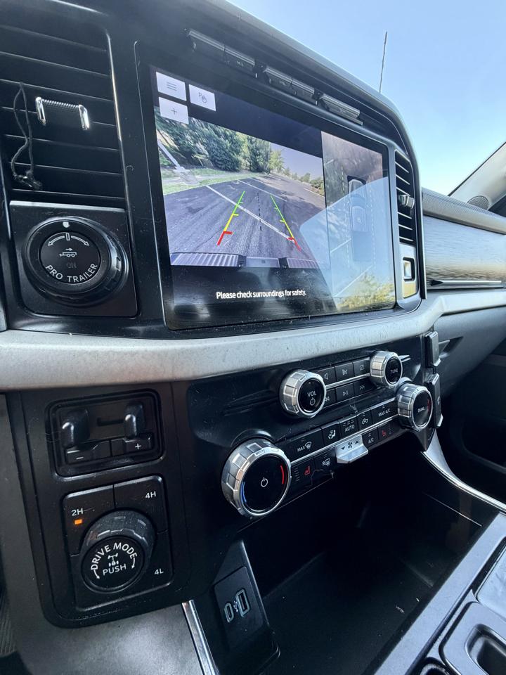 Ford F-150 4WD SuperCrew 150" XLT 2022