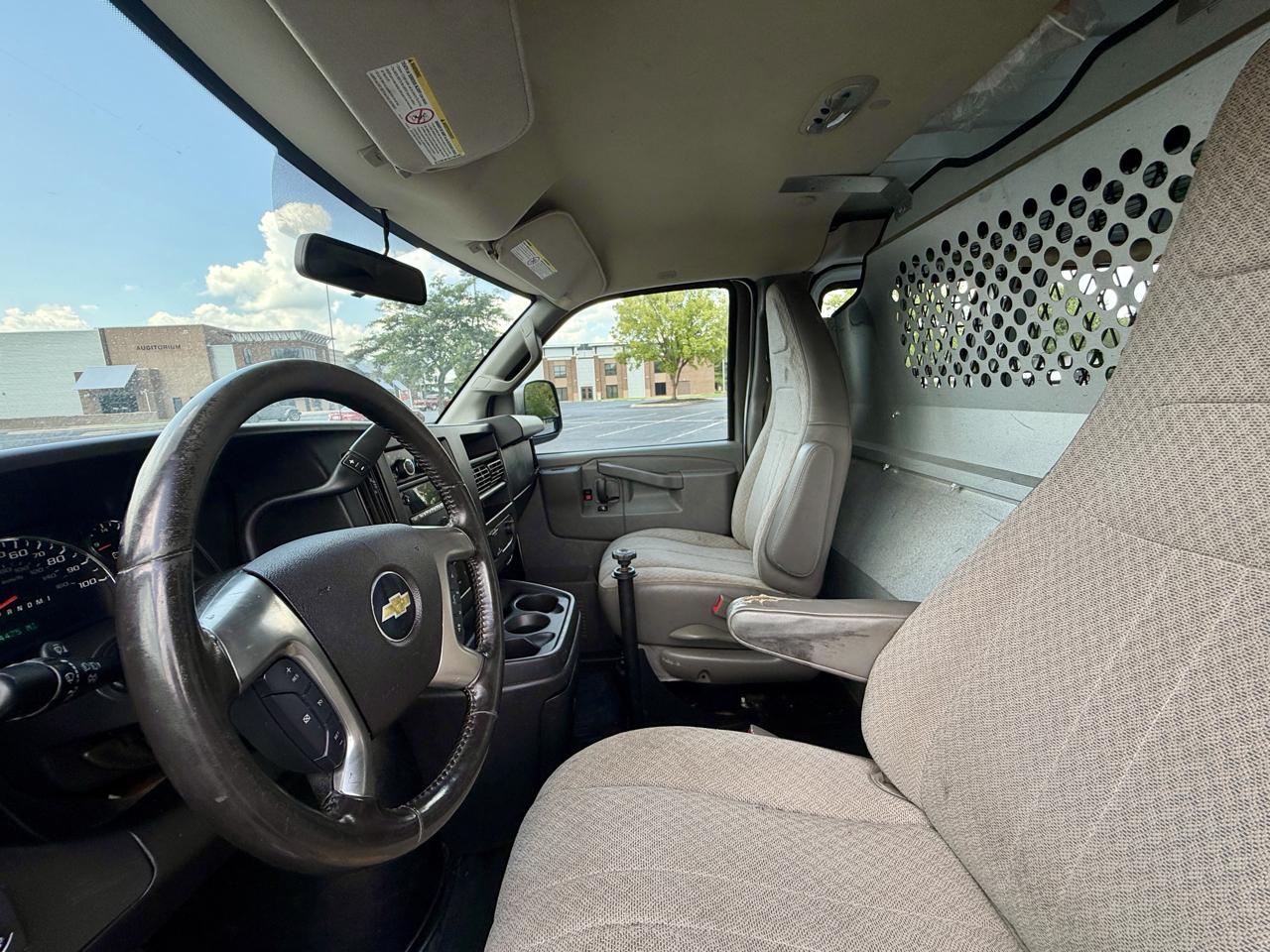 Chevrolet Express Cargo Van RWD 2500 155" 2016