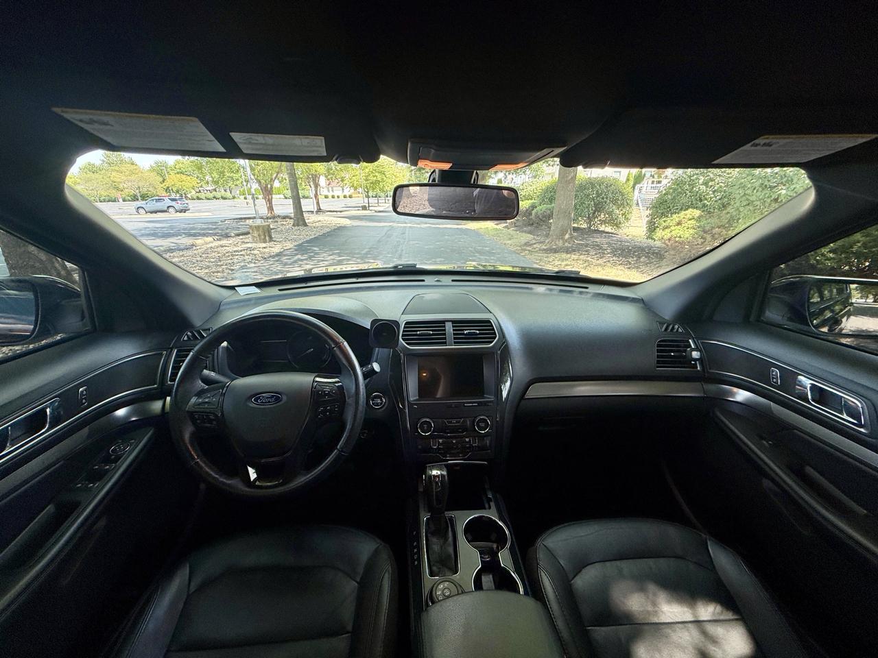 Ford Explorer 4dr XLT 4WD 2018