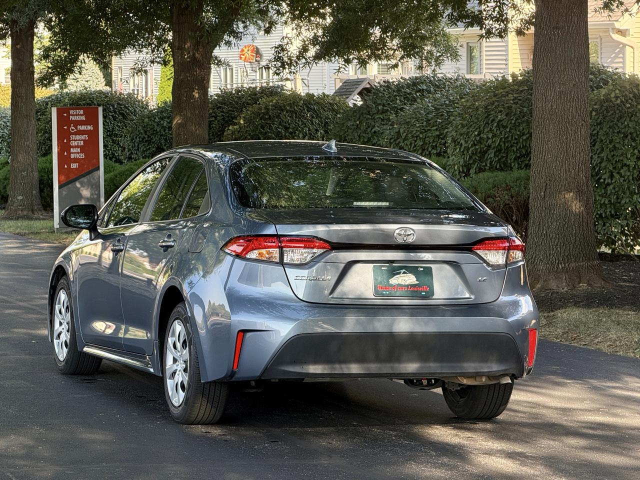 Toyota Corolla 4dr Sdn LE Auto 2024