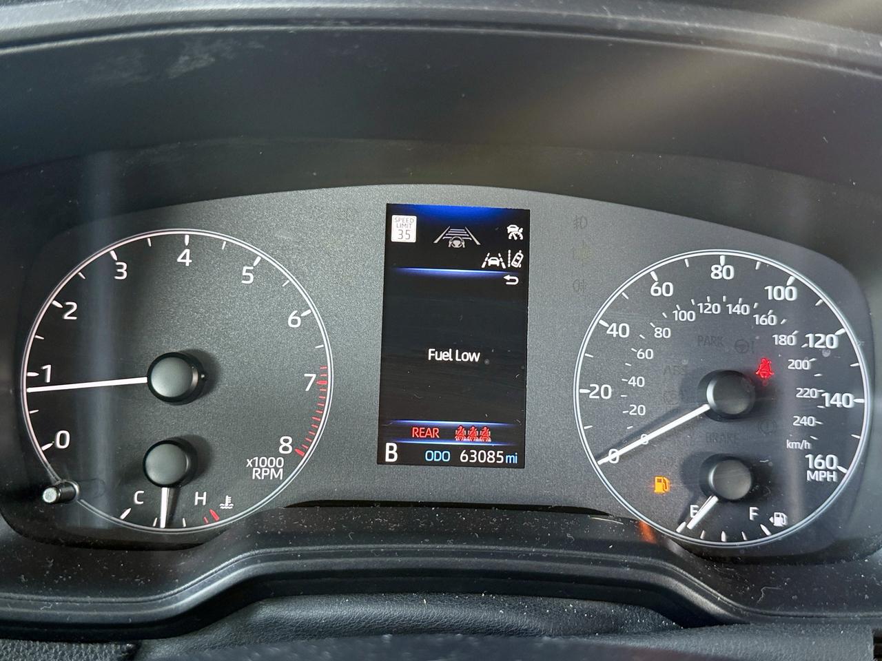 Toyota Corolla 4dr Sdn LE Auto 2024
