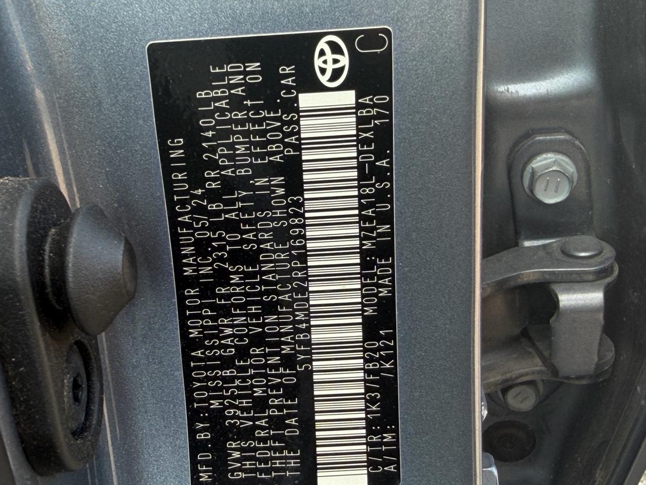 Toyota Corolla 4dr Sdn LE Auto 2024