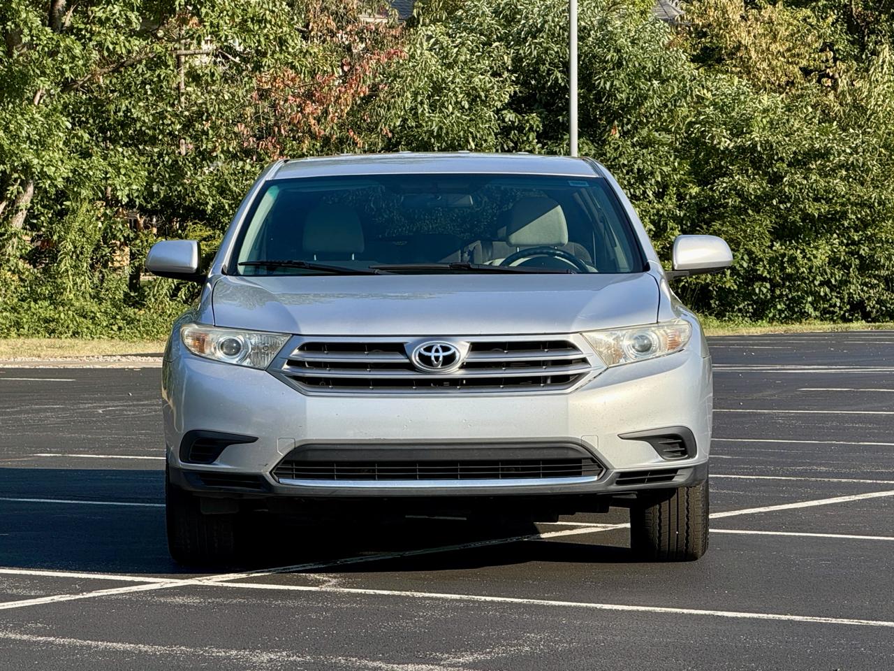 Toyota Highlander FWD 4dr I4 (Natl) 2013
