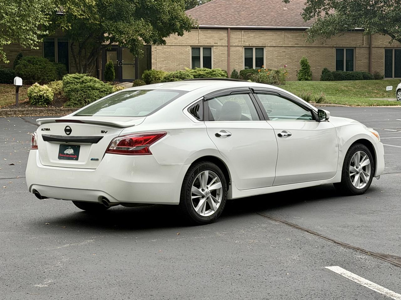Nissan Altima 4dr Sdn I4 2.5 SV 2013