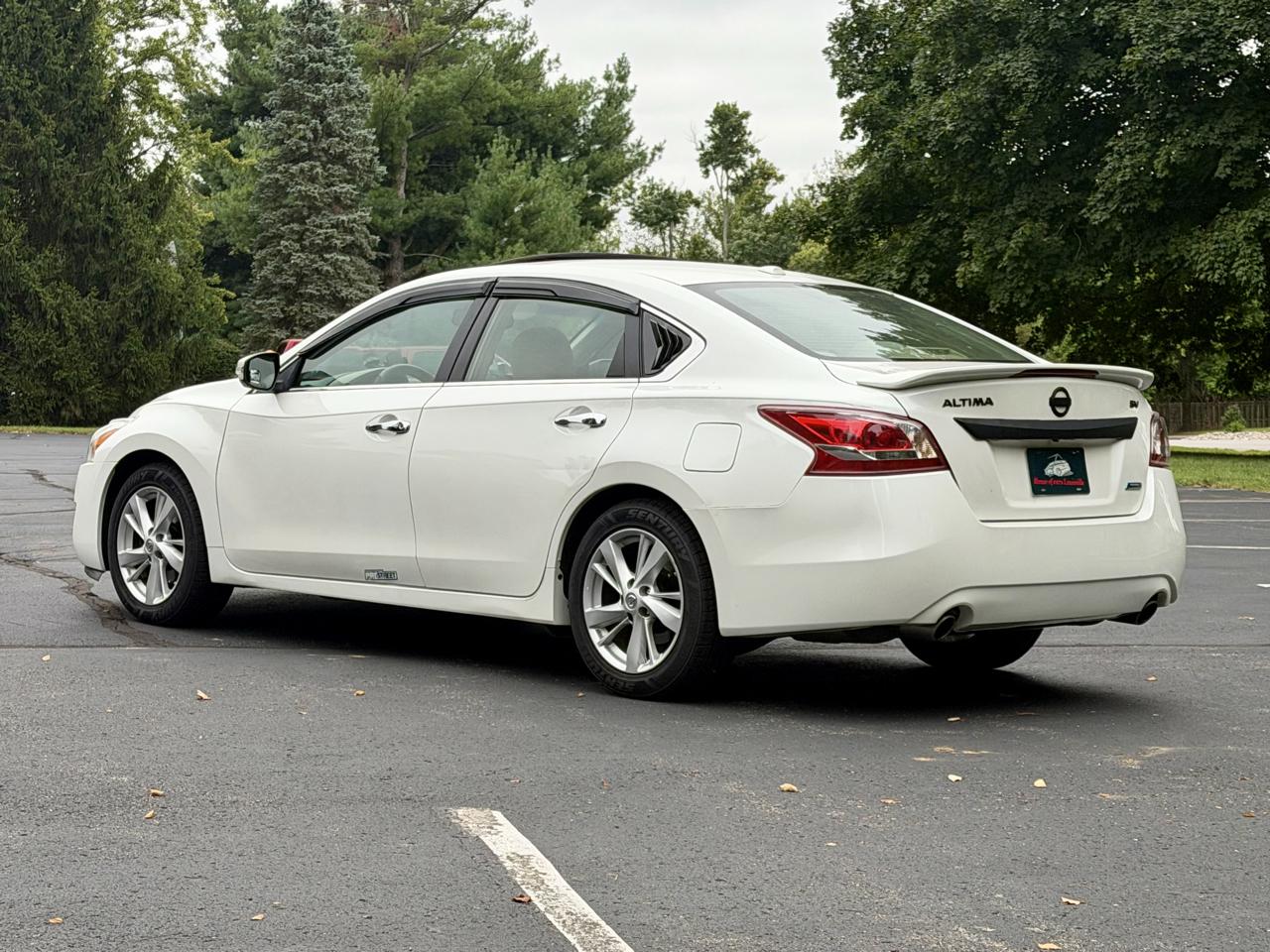 Nissan Altima 4dr Sdn I4 2.5 SV 2013