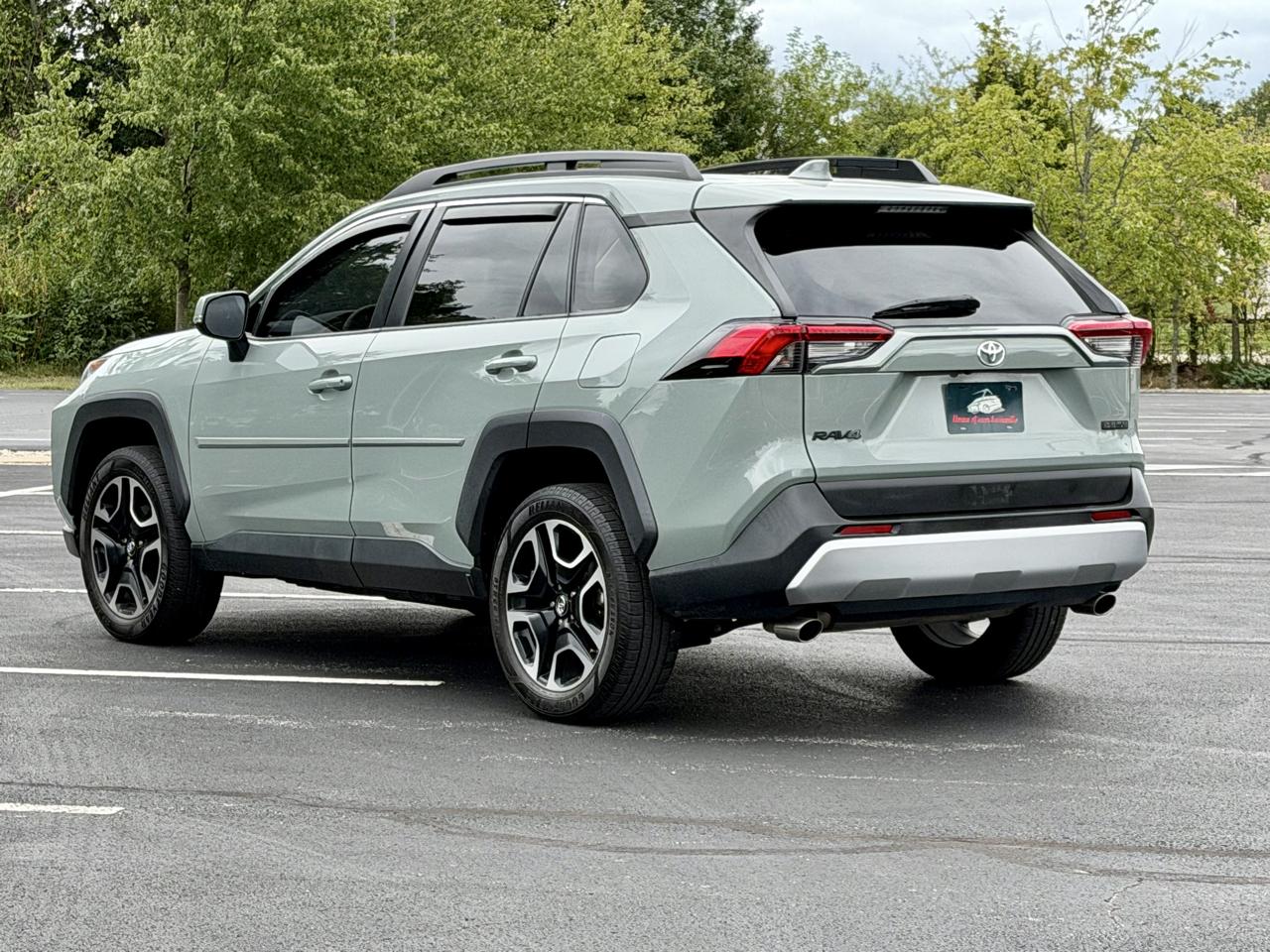 Toyota RAV4 Adventure AWD (Natl) 2019