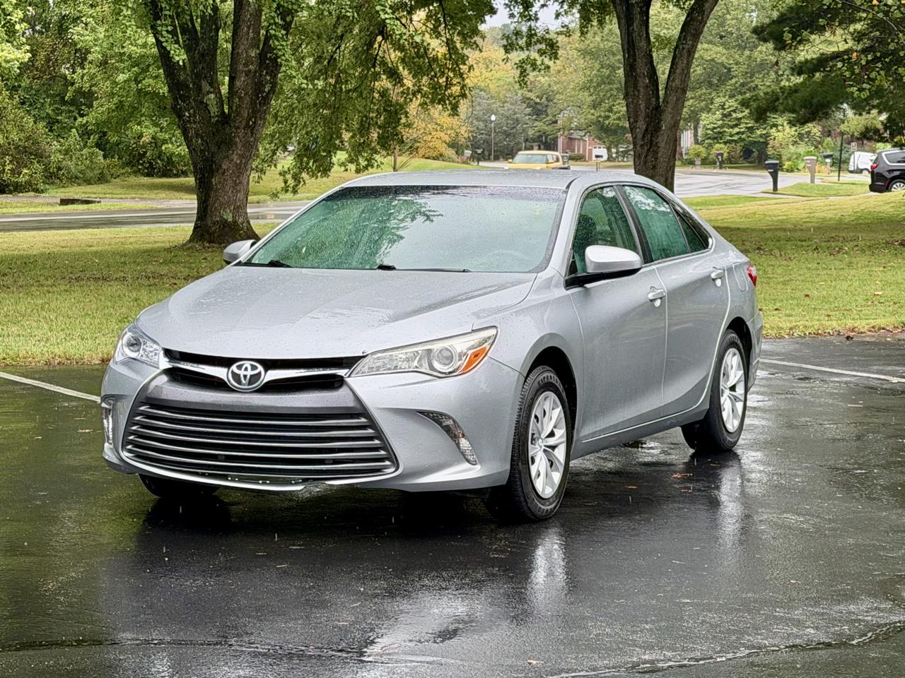 Toyota Camry XLE Auto (Natl) 2017